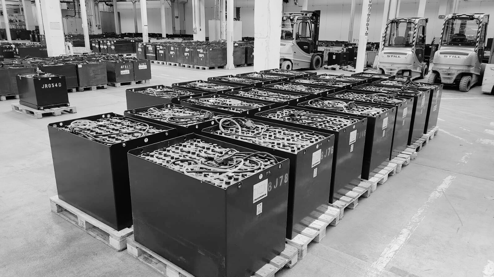 Trakční baterie a nabíjecí infrastruktura pro Škoda Auto